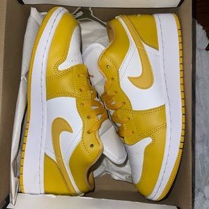 Pollen Jordan 1 Lows